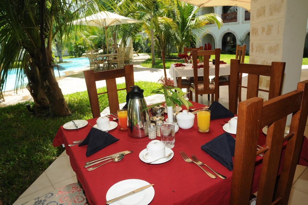 Lotfa Resort Diani Playa de Diani Exterior foto