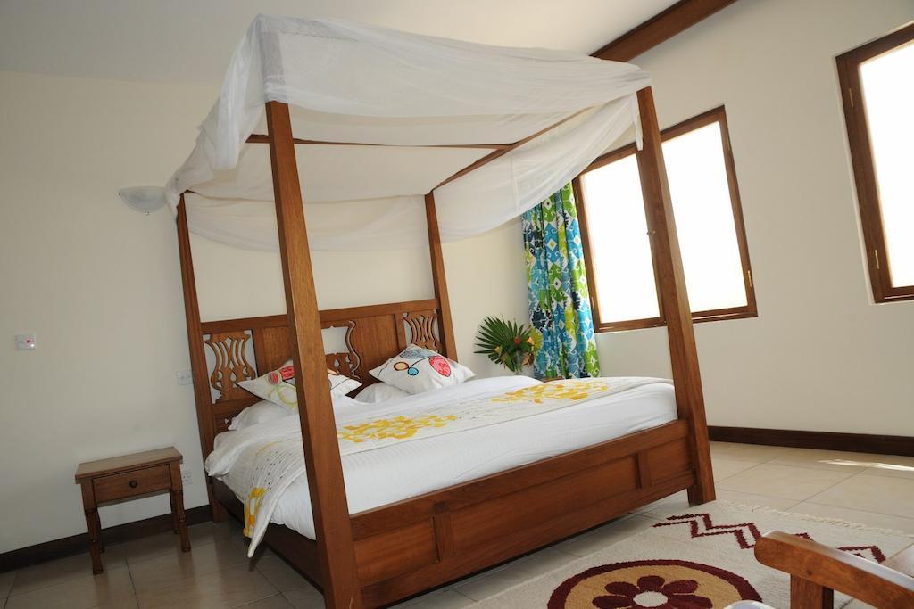 Lotfa Resort Diani Playa de Diani Exterior foto