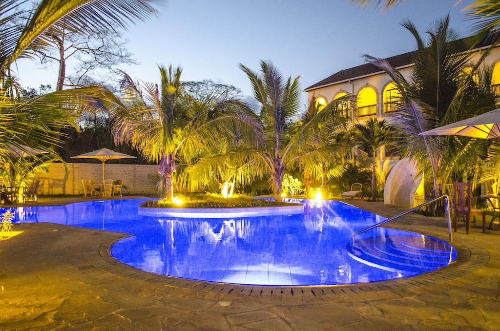 Lotfa Resort Diani Playa de Diani Exterior foto